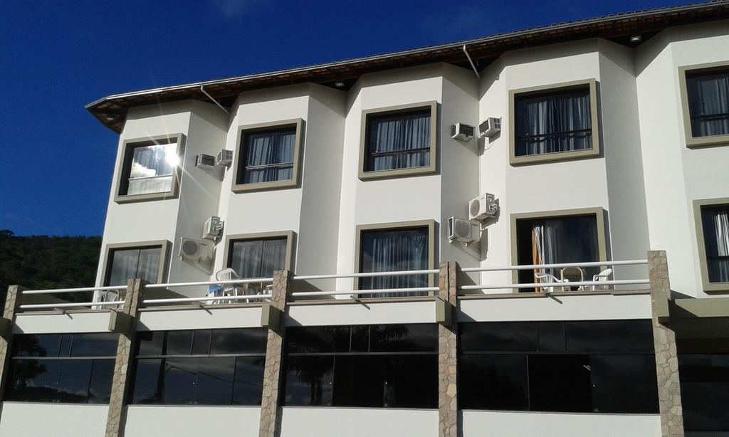 Pousada Das Araras Itaobim Exterior foto
